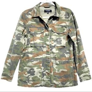 CAMO SHACKET Size Medium Green Brown Pockets Oversize Shirt Jacket | Coffeeshop